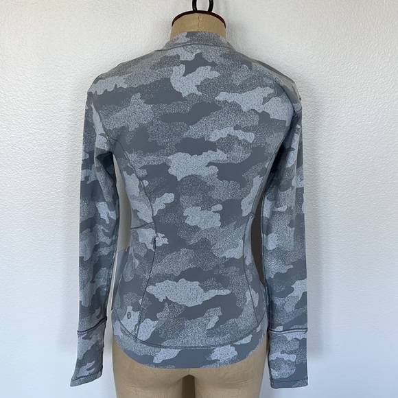 Lululemon Close to Crossing Long Sleeve *Rulu Size 4 in HSJS - Picture 9 of 10